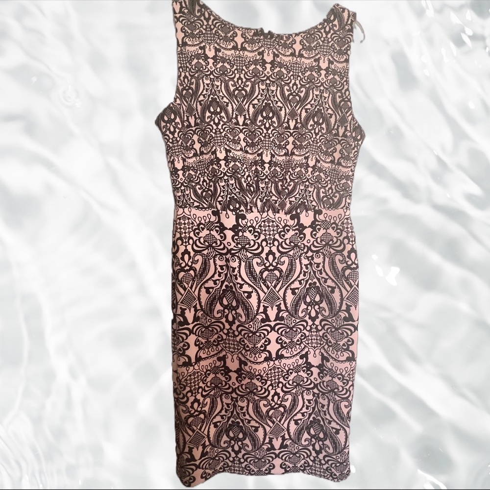 Shift dress perfect for office or weekend!
